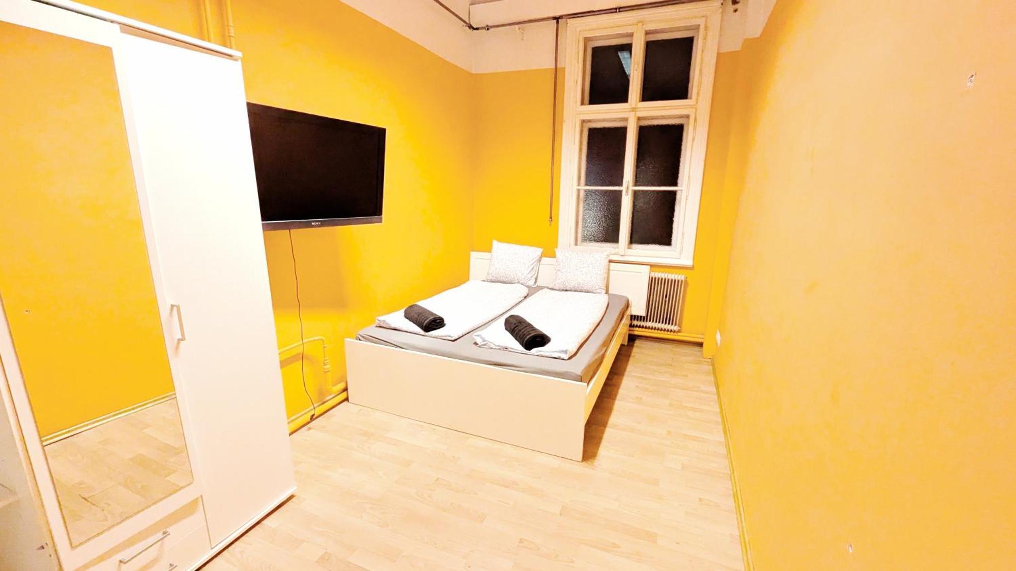 Spacious For Group - 15 Min From Airport & Center, 5 Min From Main-bus Station Ez11 Apartamento Viena